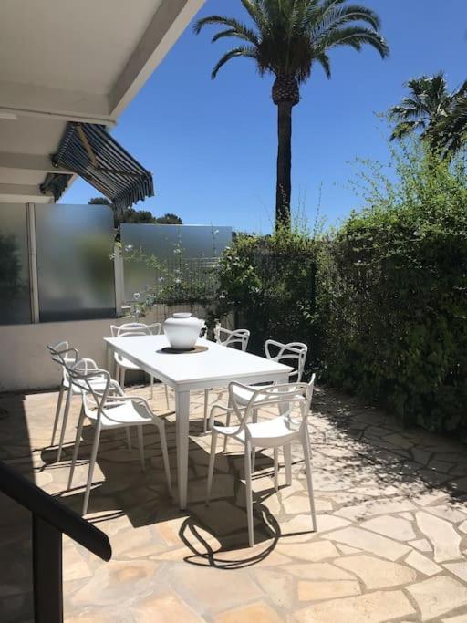 Bandol Roc Beach Vue Mer Grand T3 Face A La Plage Avec Parking מראה חיצוני תמונה